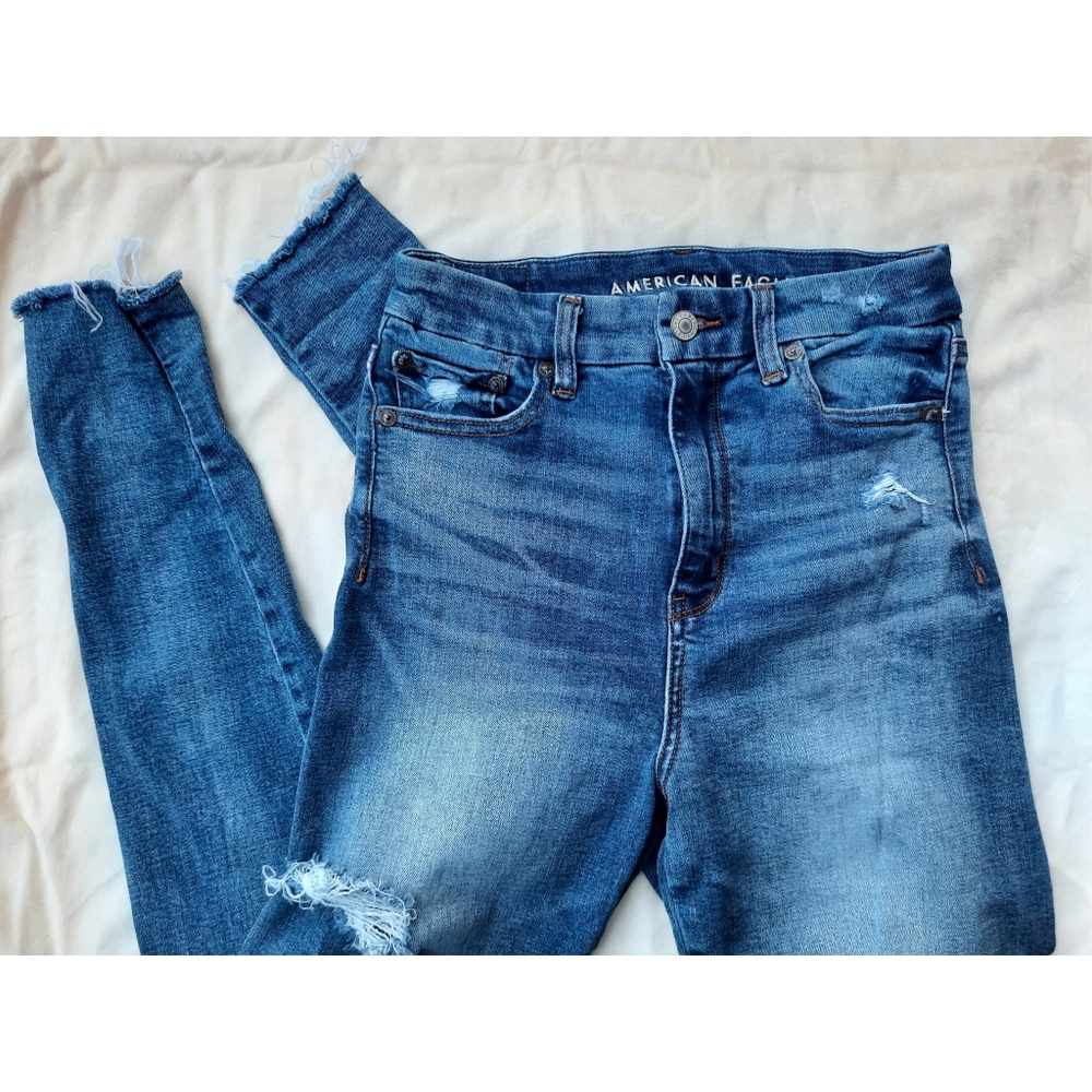 AEO American Eagle Curvy Super Hi Rise Jegging Distressed Chewed Skinny 2 R